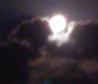 lune pres nuit